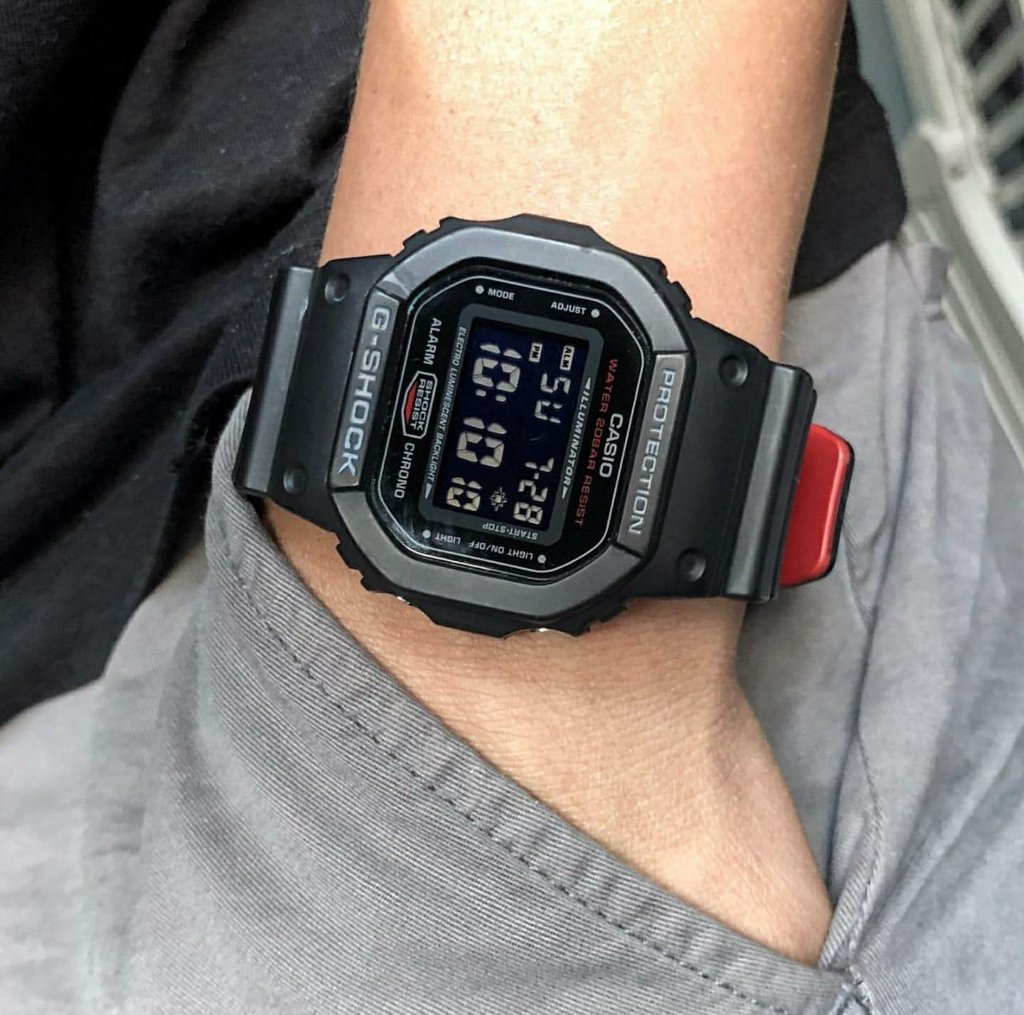 Casio dw sale 5600hr