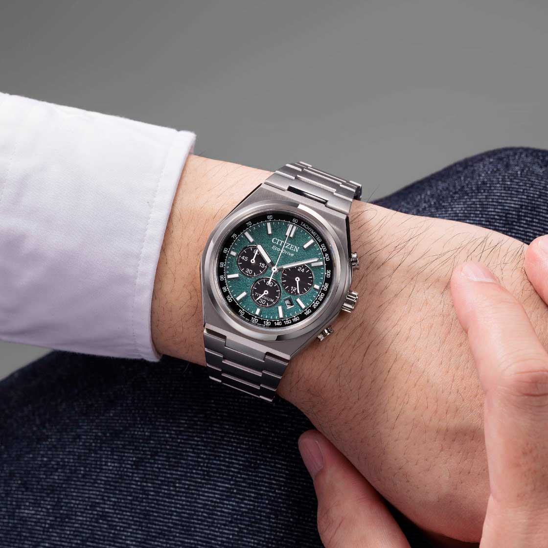 CITIZEN CA4610-85X Zenshin Eco-Drive Chrono Super Titanium – GC