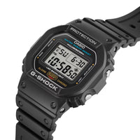 G-SHOCK DW-5600UE-1DR