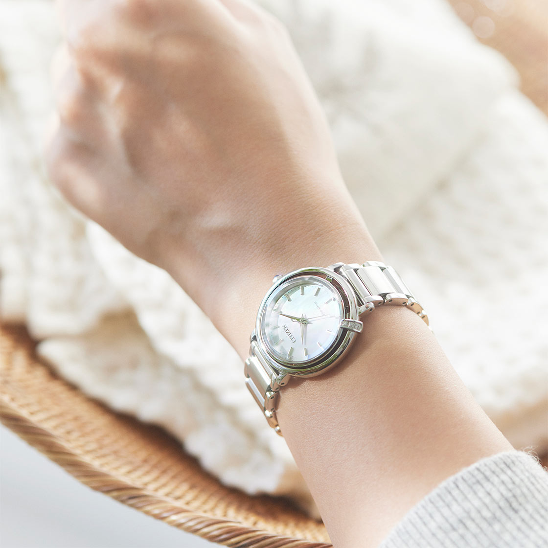 CITIZEN L EM1090-60D Arcly Diamond