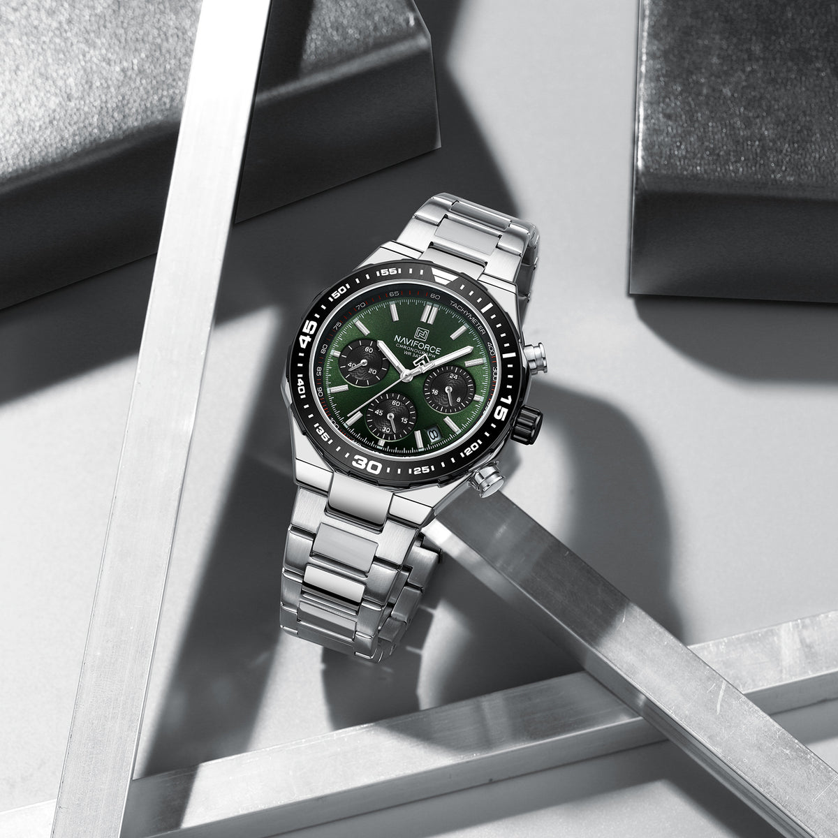 NAVIFORCE NF8049 S/GN/S Men Watch