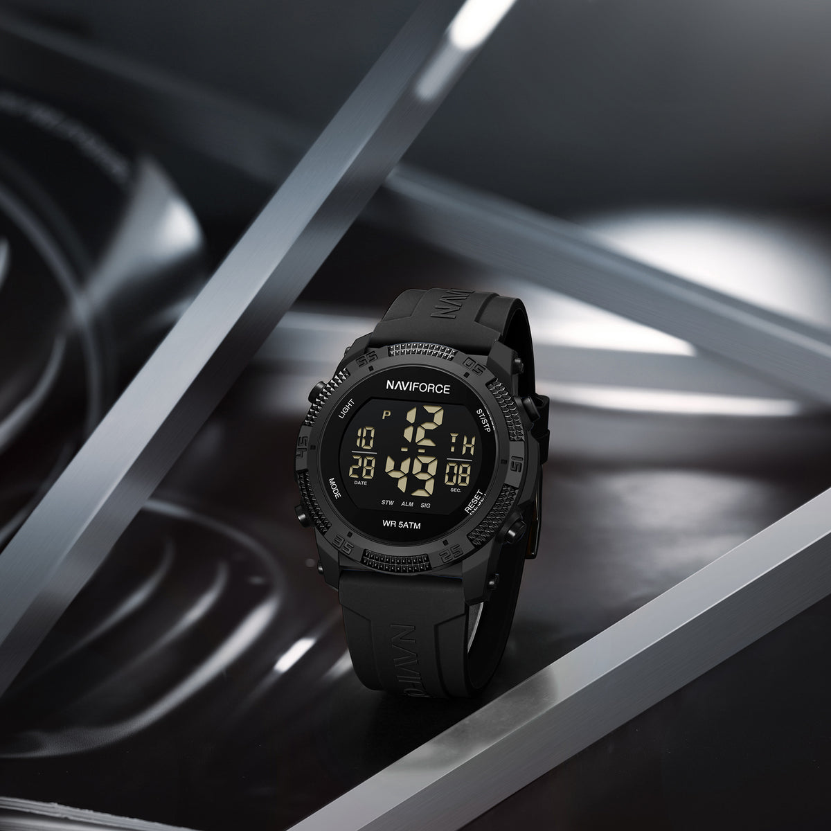 NAVIFORCE NF7104 B/B Men Watch
