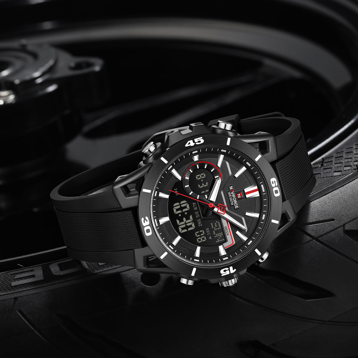 NAVIFORCE NF7135 B/B/B Men Watch