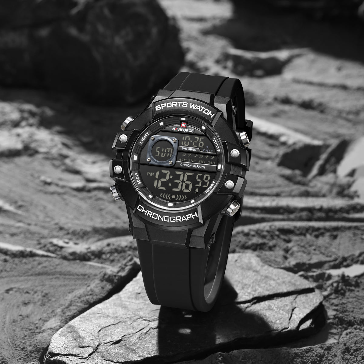 NAVIFORCE NF6102 B/W/B Men Watch