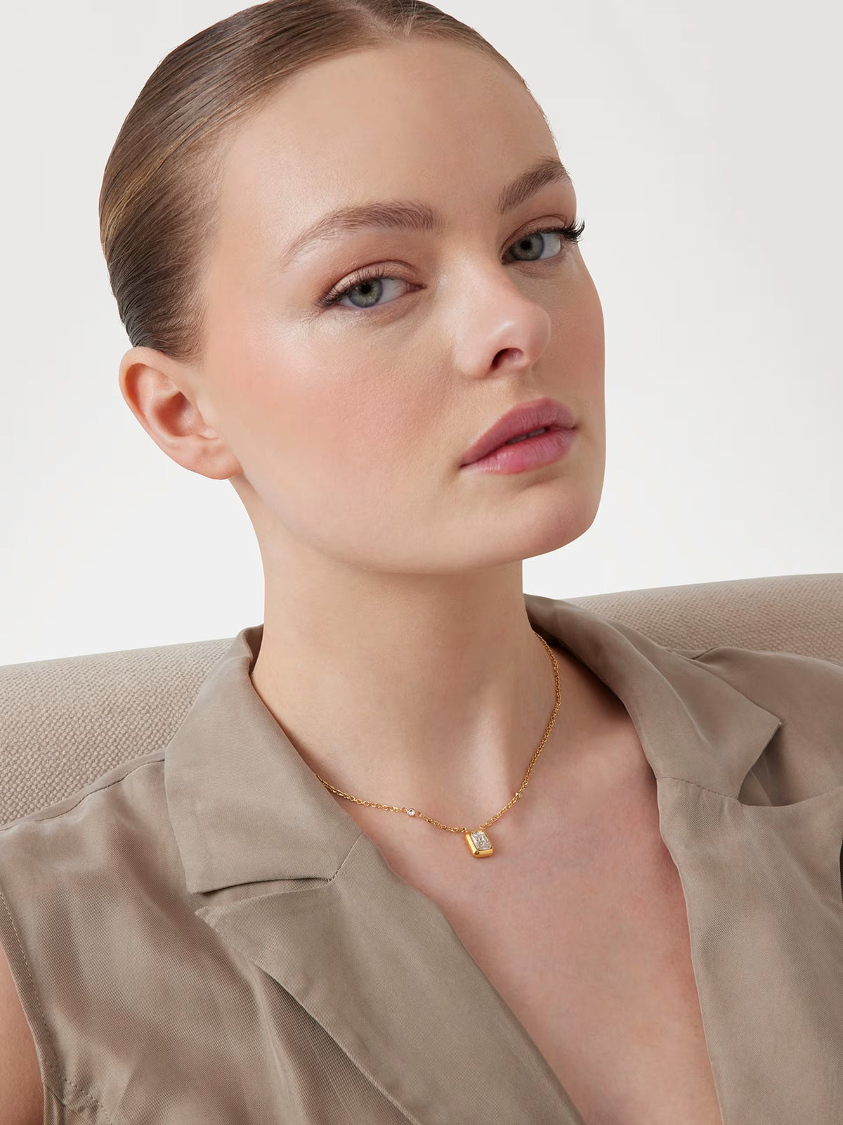 GUESS 4G LIGHT Gold Plated Necklace