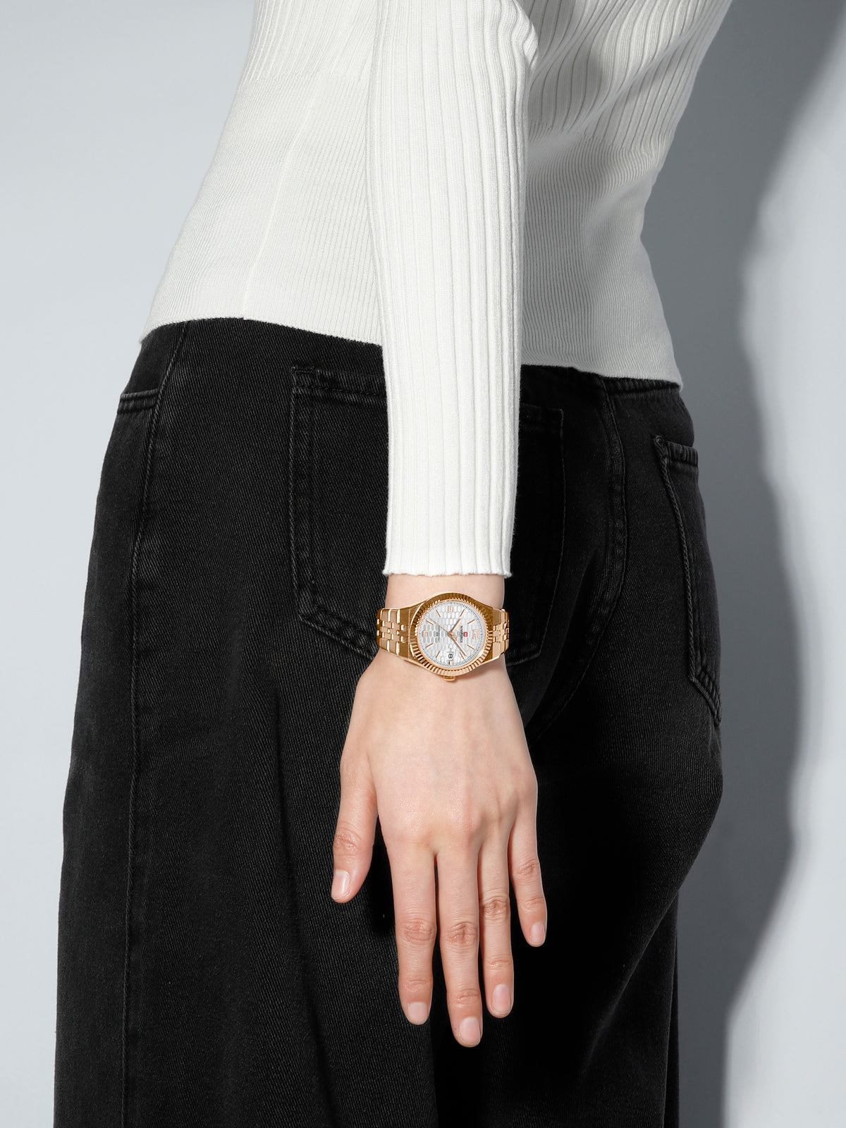 NAVIFORCE NF5079 RG/W/RG Women Watch