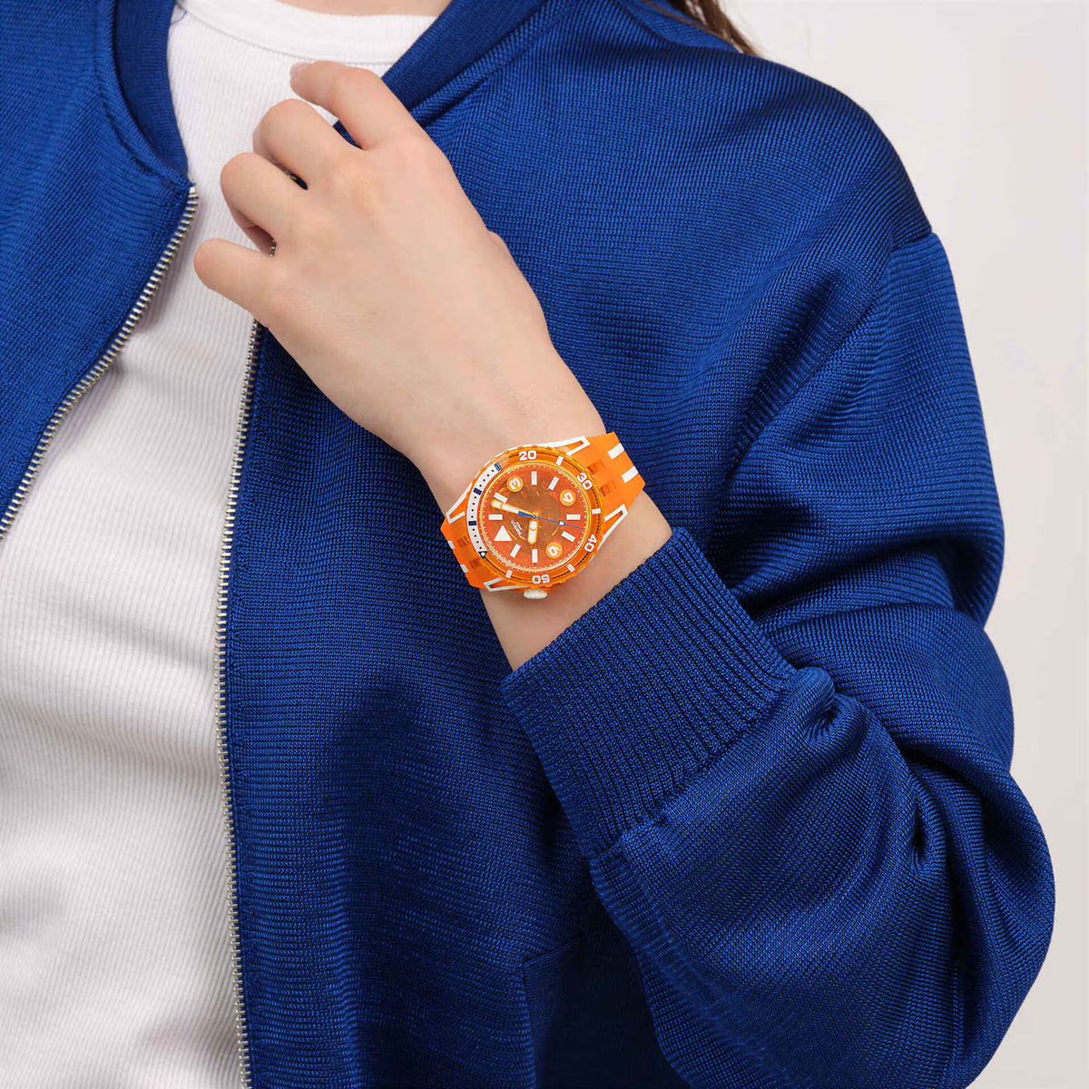 SWATCH PACIFIC SEA NETTLE SSCU09O100