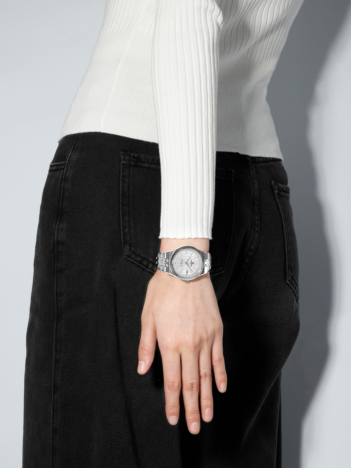 NAVIFORCE NF5079 S/W/S Women Watch