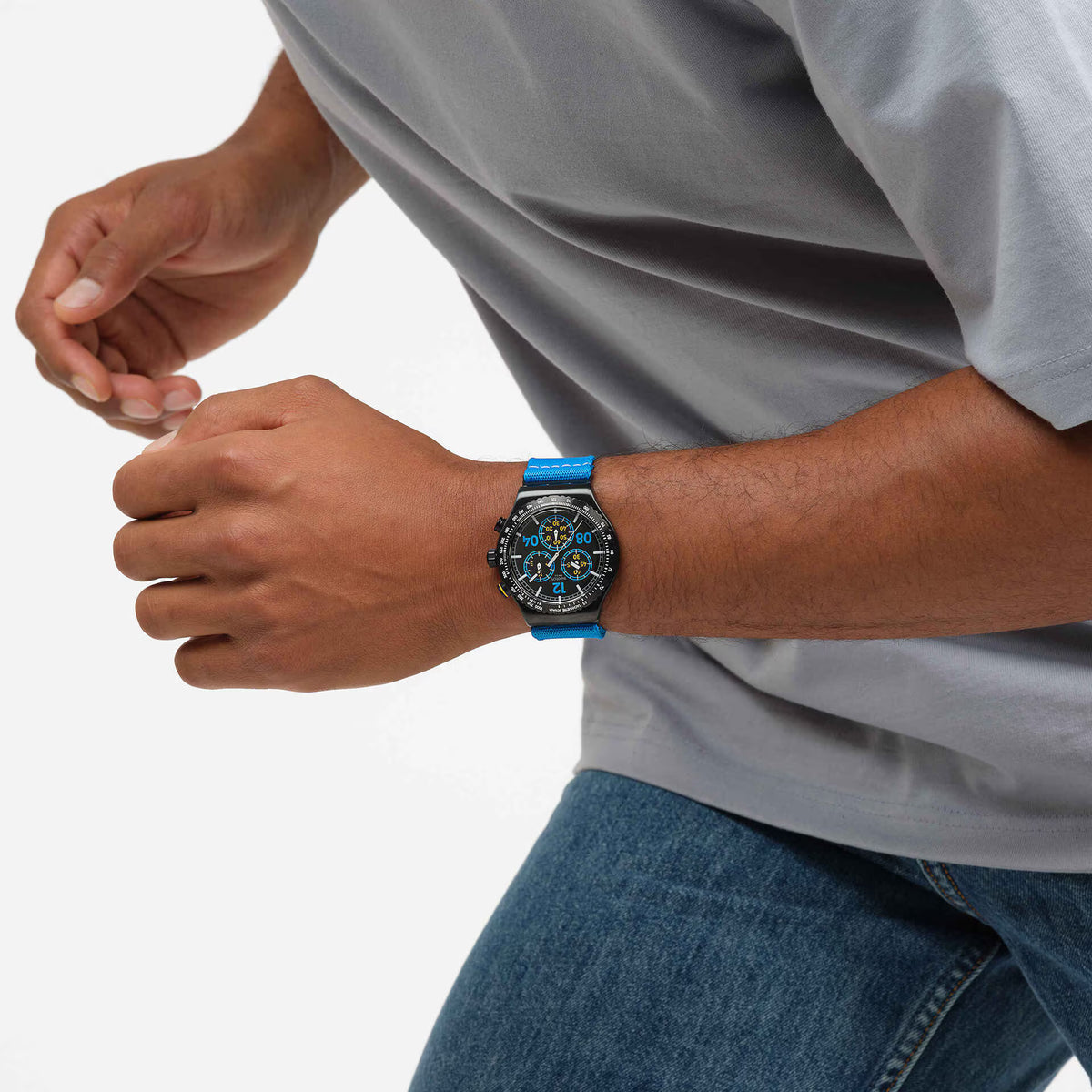 SWATCH MOMENTS IN BLUE YVB100