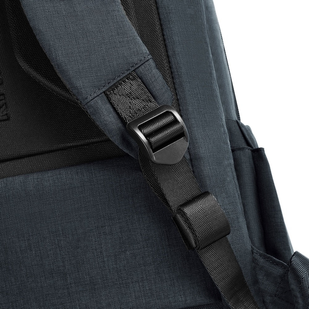 RIVACASE BISCAYNE 8365 black carry-on Laptop backpack 17.3"