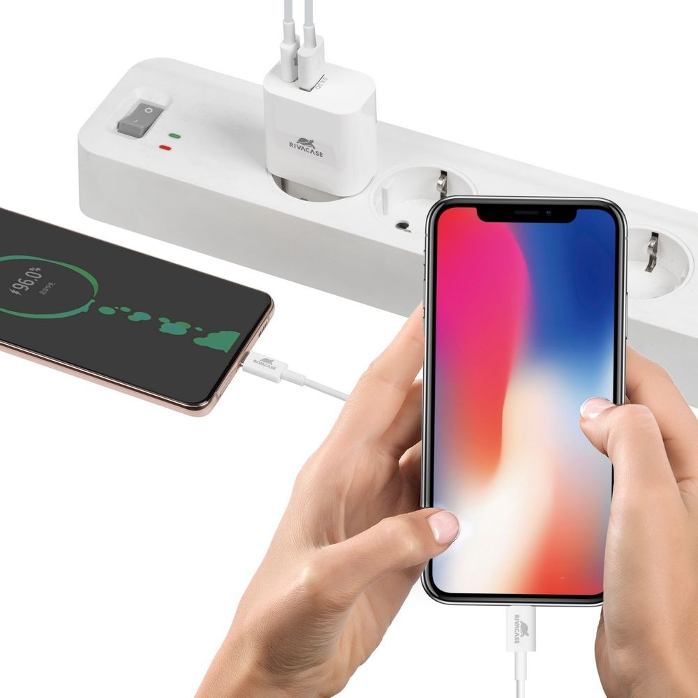 RIVACASE PS4102 WD5 EU wall charger white PD20W + QC3.0, USB-A + USB-C, with USB-C/Lightning cable