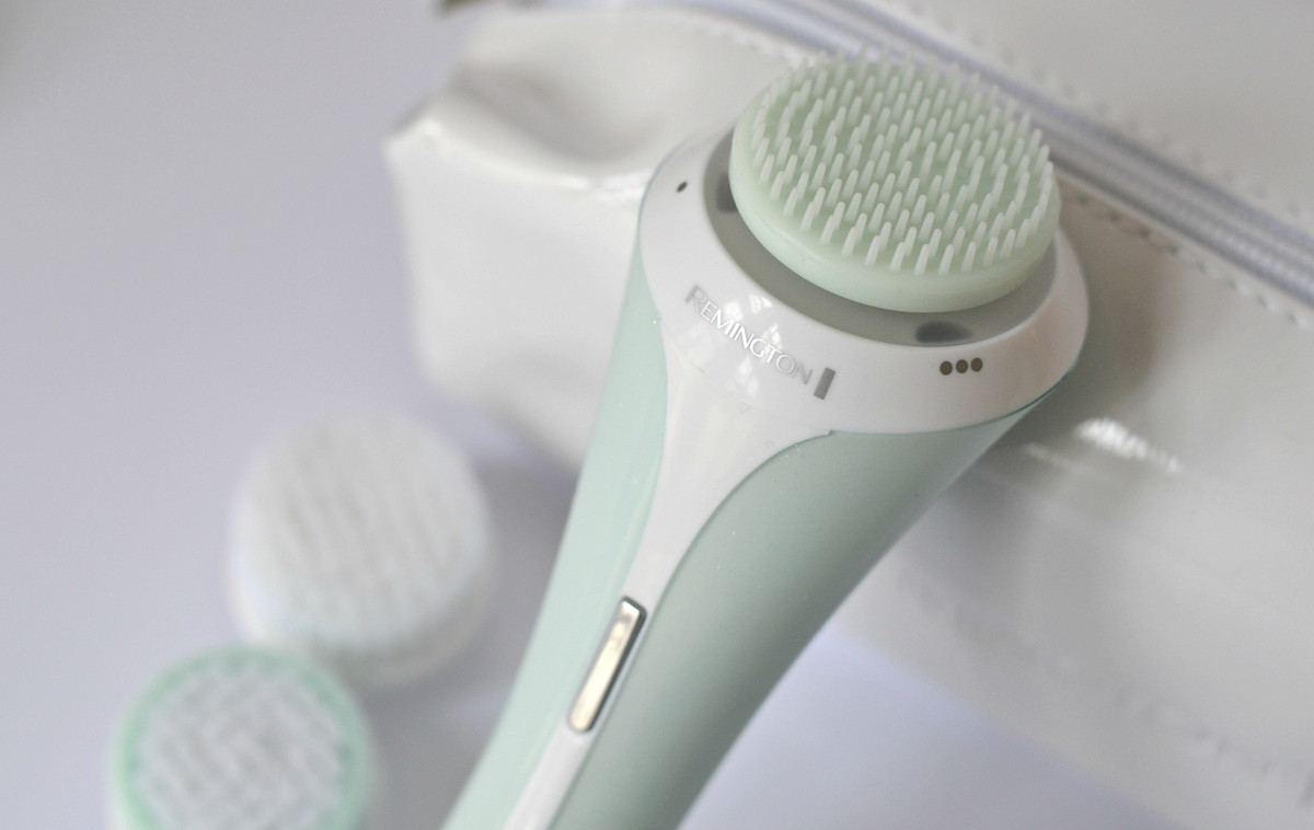 Remington Reveal FC1000 - Facial Cleansing Brush, Swivel Head, 3  Attachments, Wet and Dry Use, Green - AliExpress